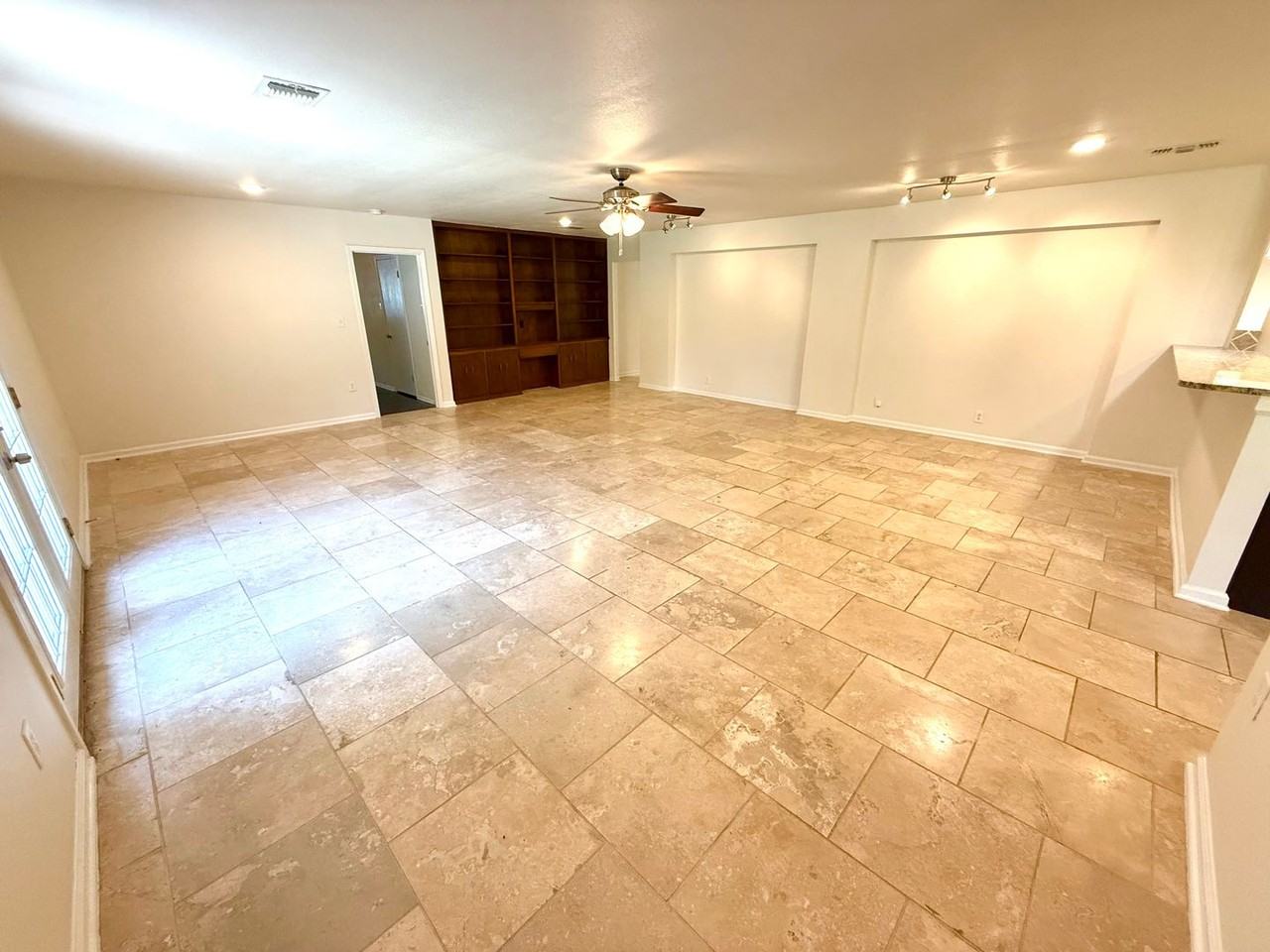 219 Rua De Matta St - Photo 7 of 36