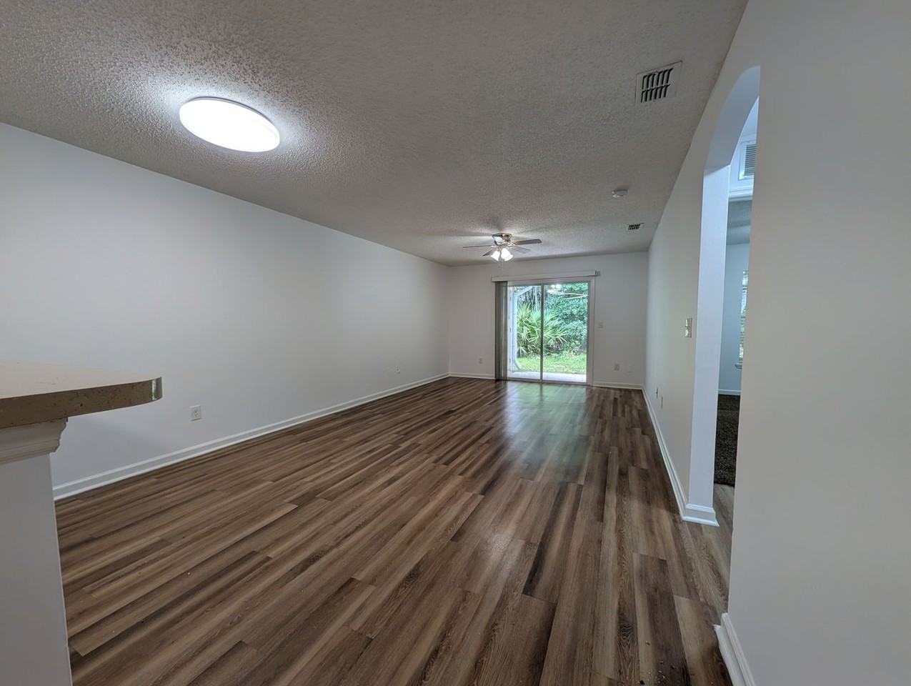 124 Plantation Point Dr - Photo 3 of 15