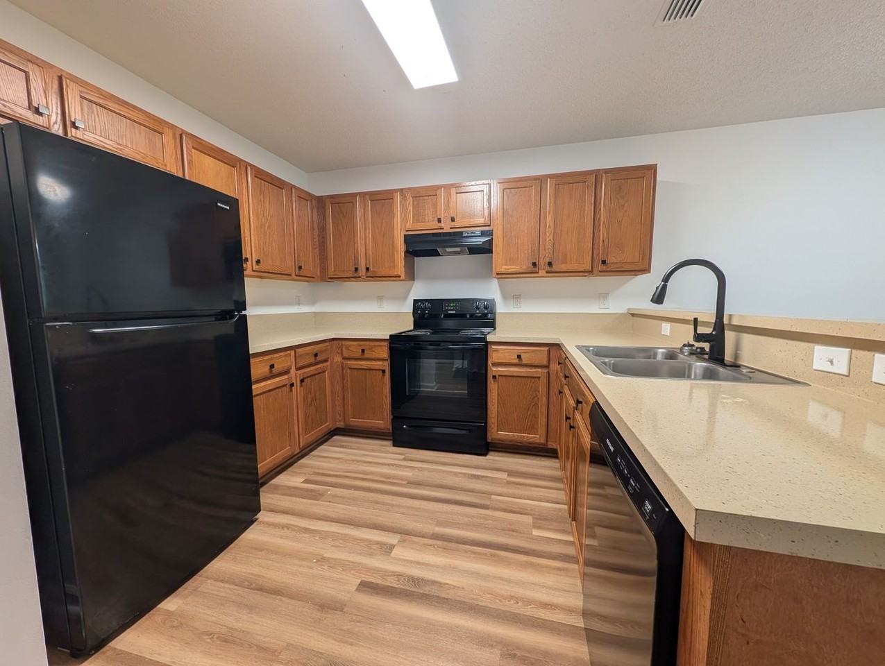 124 Plantation Point Dr - Photo 4 of 15