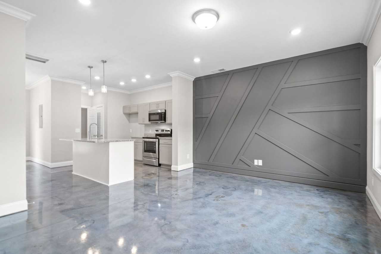 804 Lynes St - Photo 3 of 21