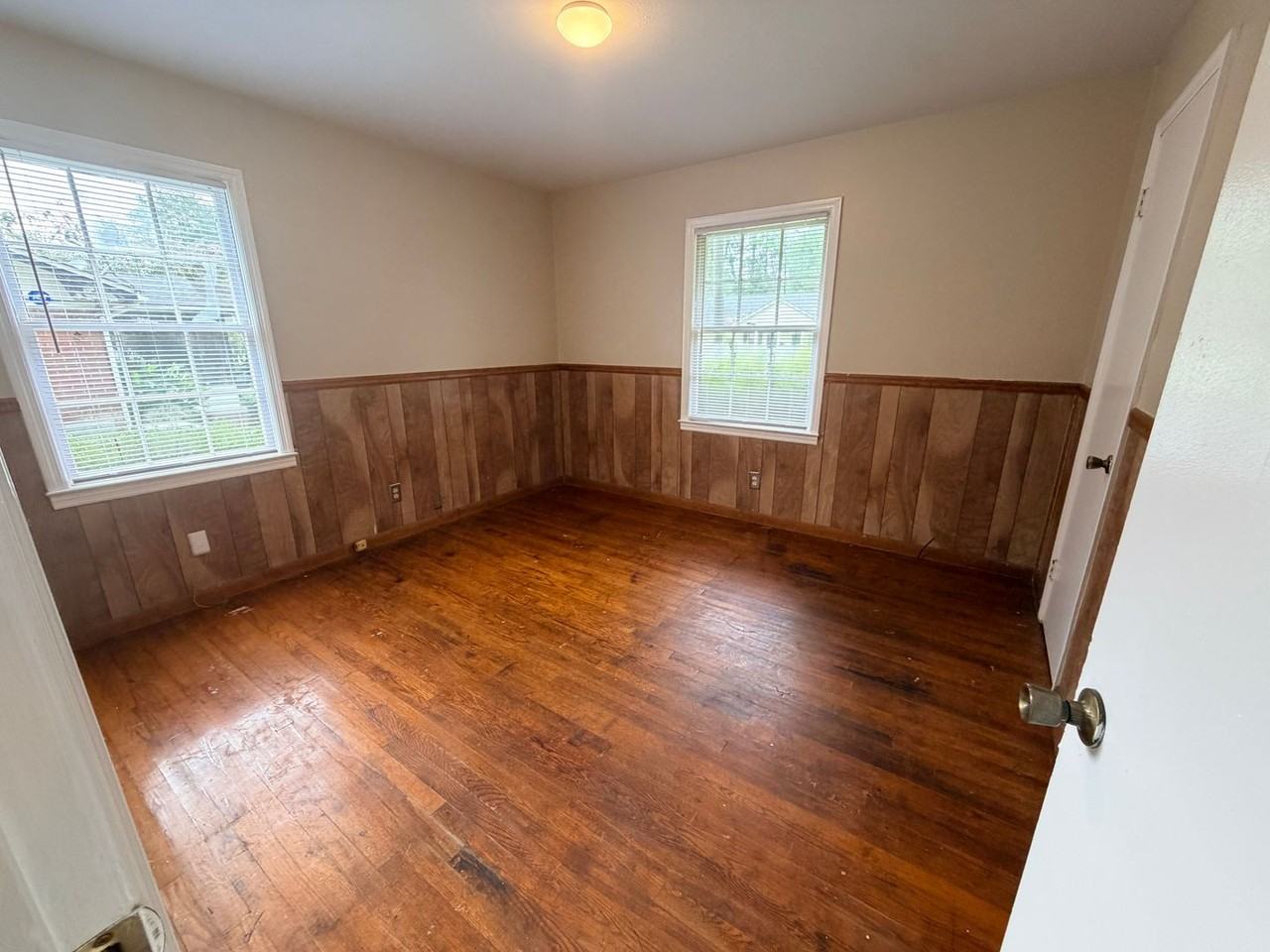 817 Woodlawn Dr - Photo 5 of 13