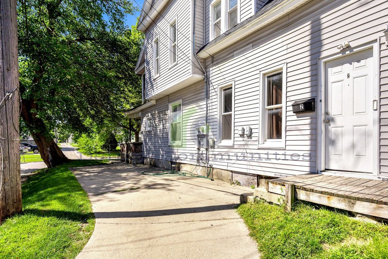 415 Graham St SW - Photo 6 of 11