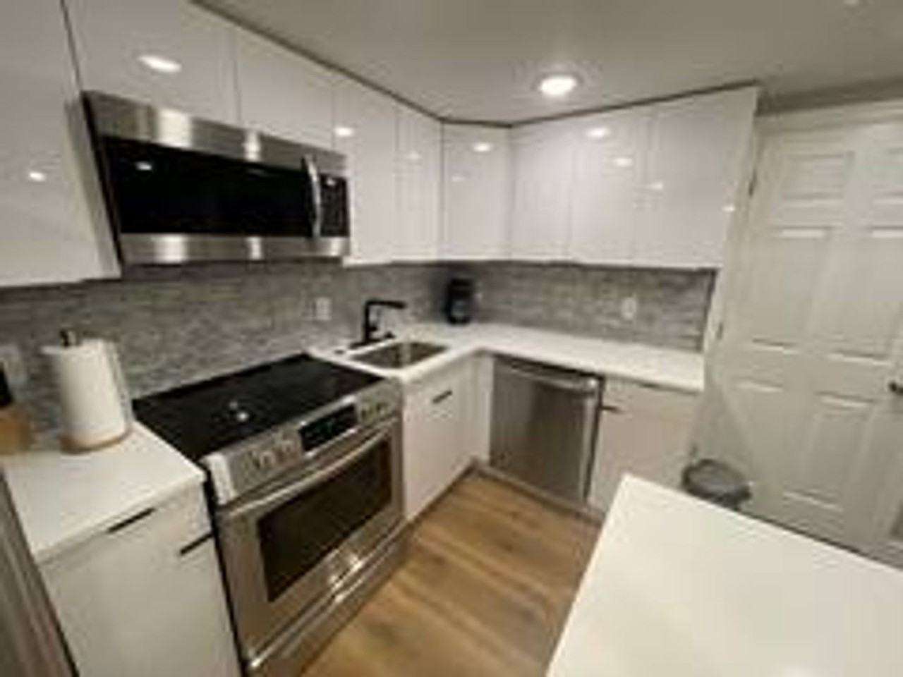1608 Atlantic Ave - Photo 2 of 10