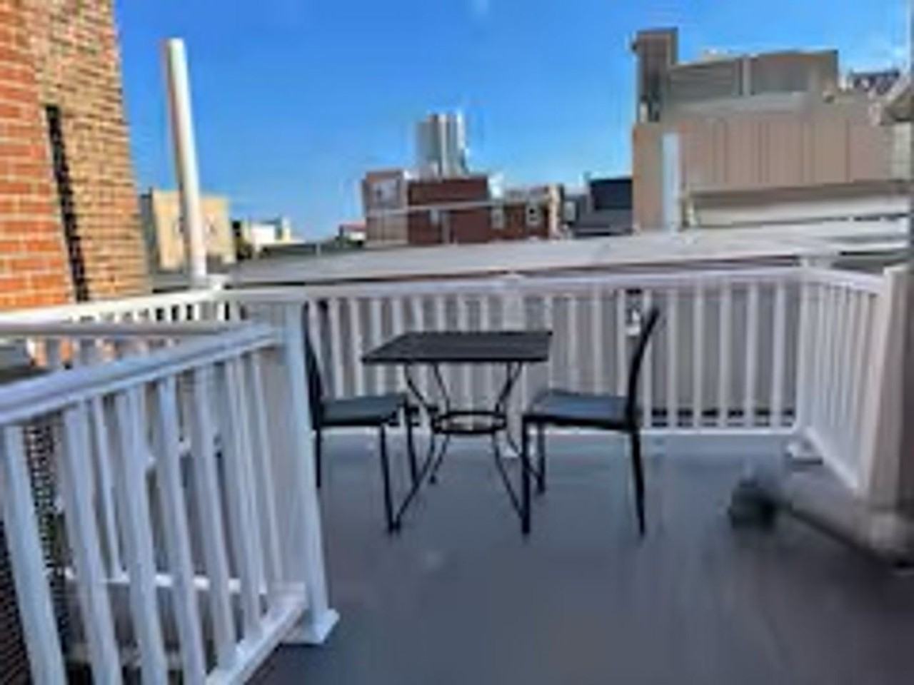 1608 Atlantic Ave - Photo 4 of 10