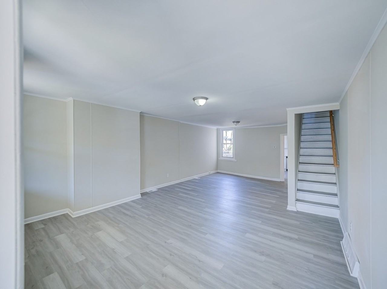 12 Adella Ave - Photo 6 of 38