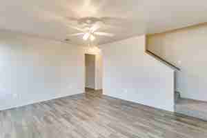 featured image of 139 W Ellison St