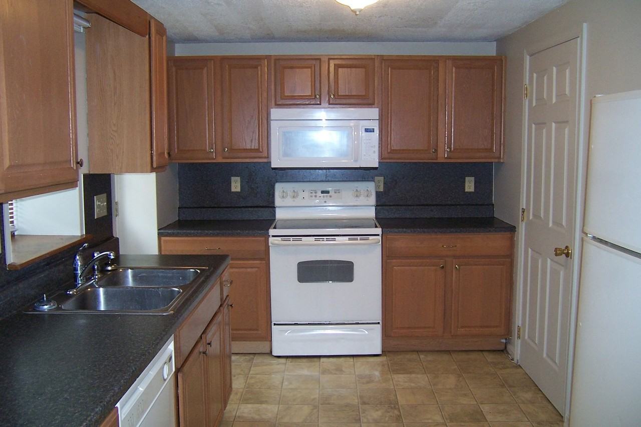 25 E Main St - Photo 3 of 12