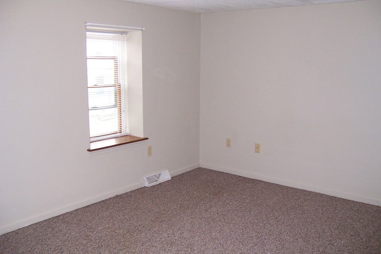 25 E Main St - Photo 7 of 12