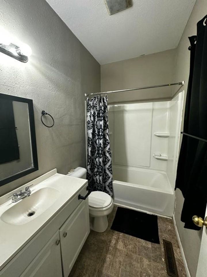 622 N Park Ave - Photo 2 of 5