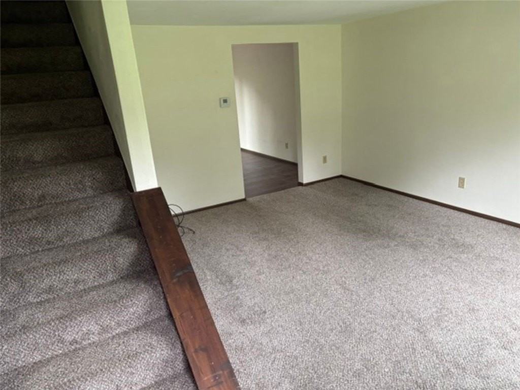 649 Robbins Station Rd #649 - Photo 3 of 11