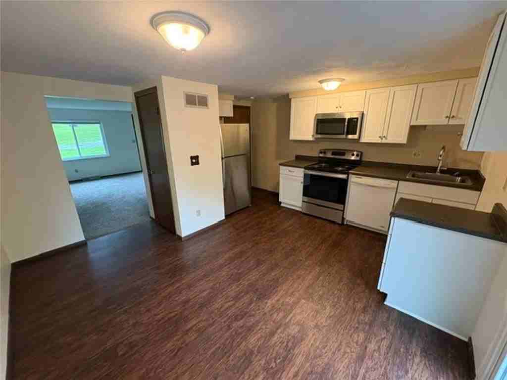 649 Robbins Station Rd #649 - Photo 5 of 11