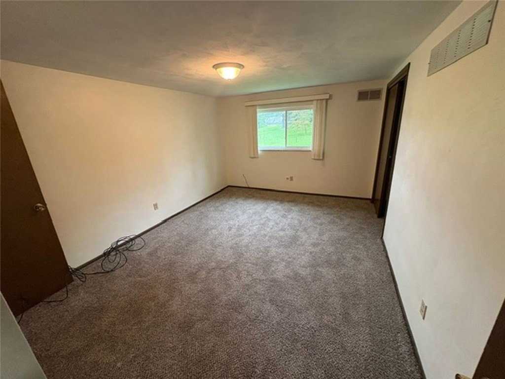 649 Robbins Station Rd #649 - Photo 6 of 11