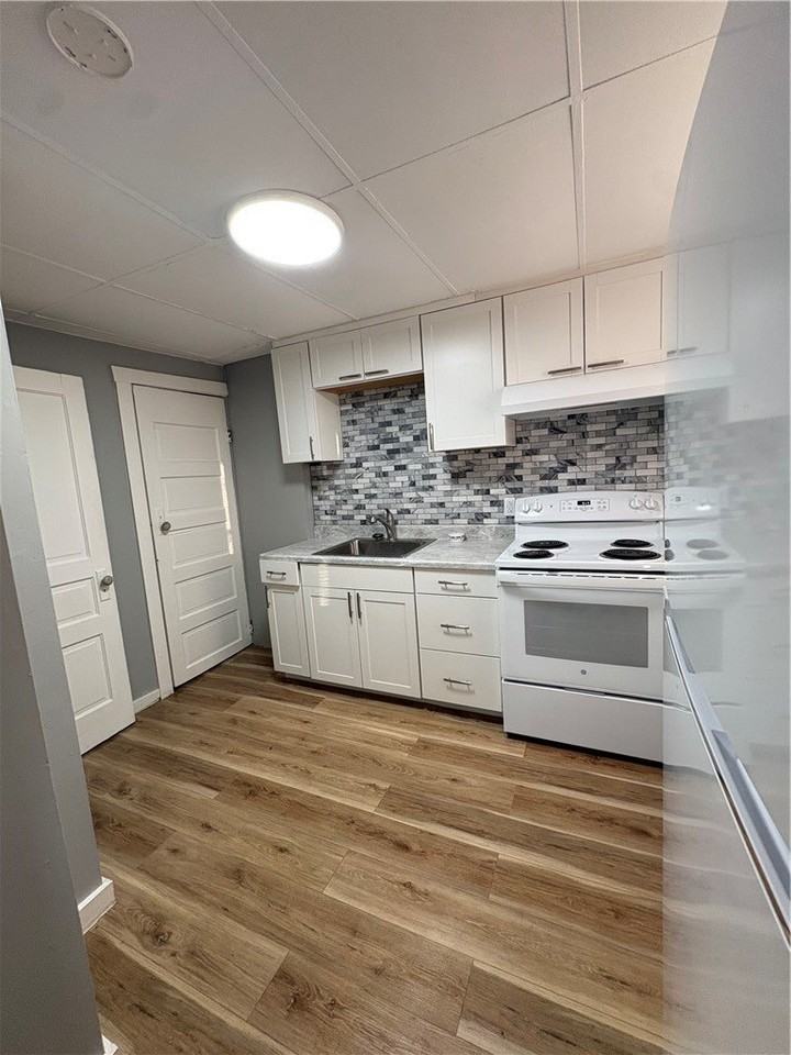 1079 3rd Ave #8 - Photo 4 of 12