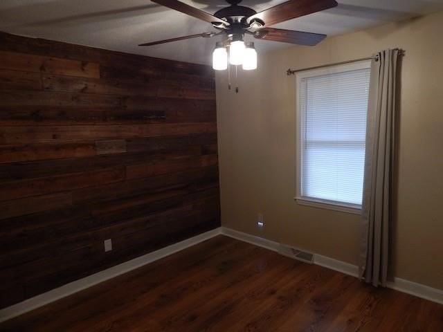 324 Horseshoe Rd - Photo 7 of 18