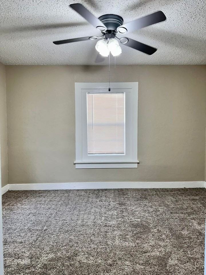 1662 Keeler Ave - Photo 4 of 18