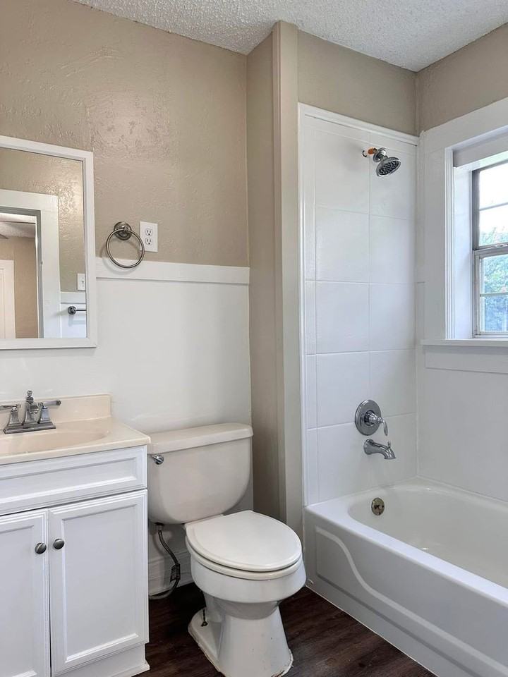 1662 Keeler Ave - Photo 5 of 18