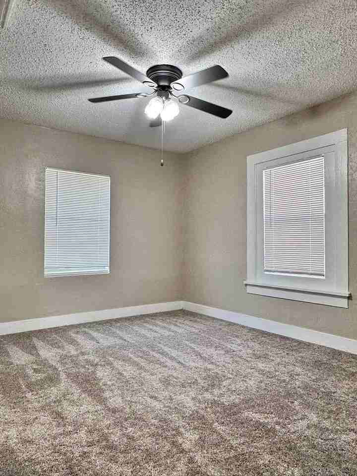 1662 Keeler Ave - Photo 6 of 18