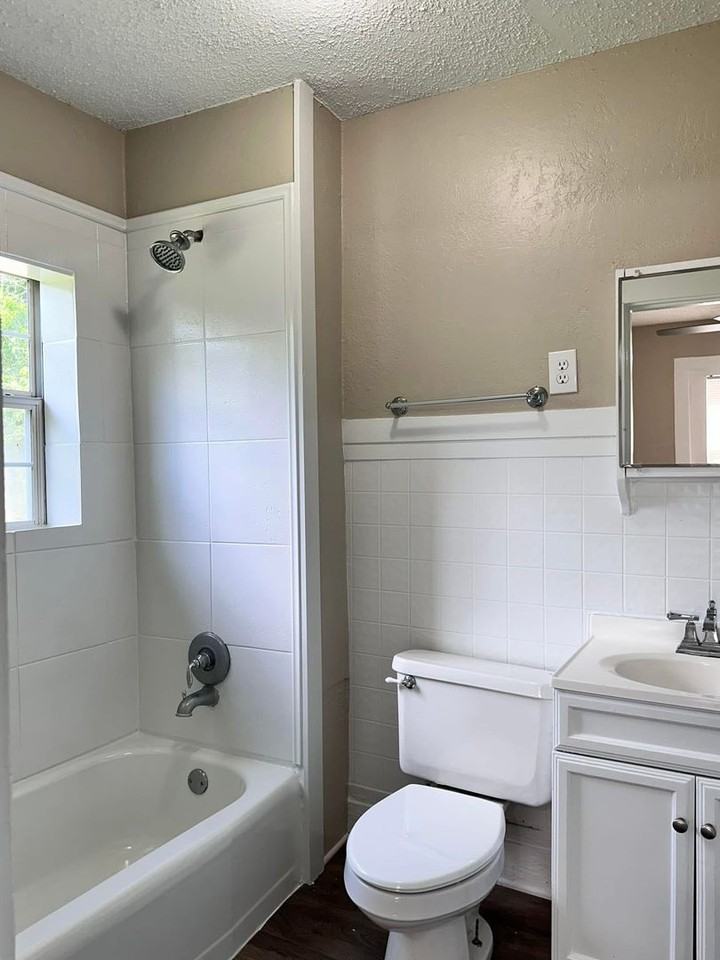 1662 Keeler Ave - Photo 7 of 18