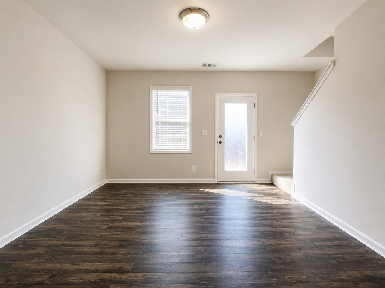 404 Laurel Park Dr - Photo 3 of 9