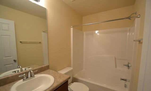 186 Diamond Ridge Ave - Photo 3 of 18