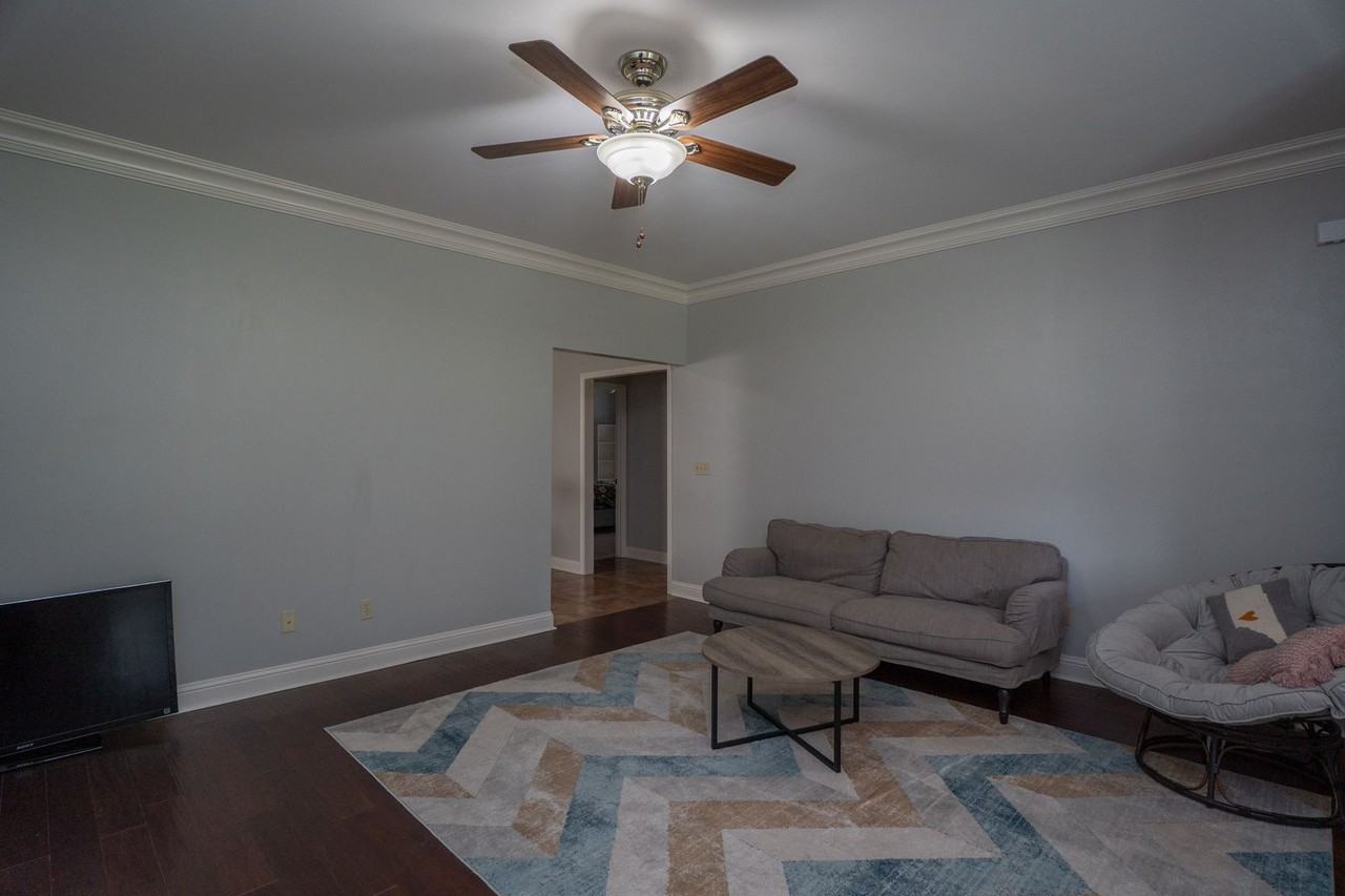12907 Arthur Ln - Photo 7 of 43