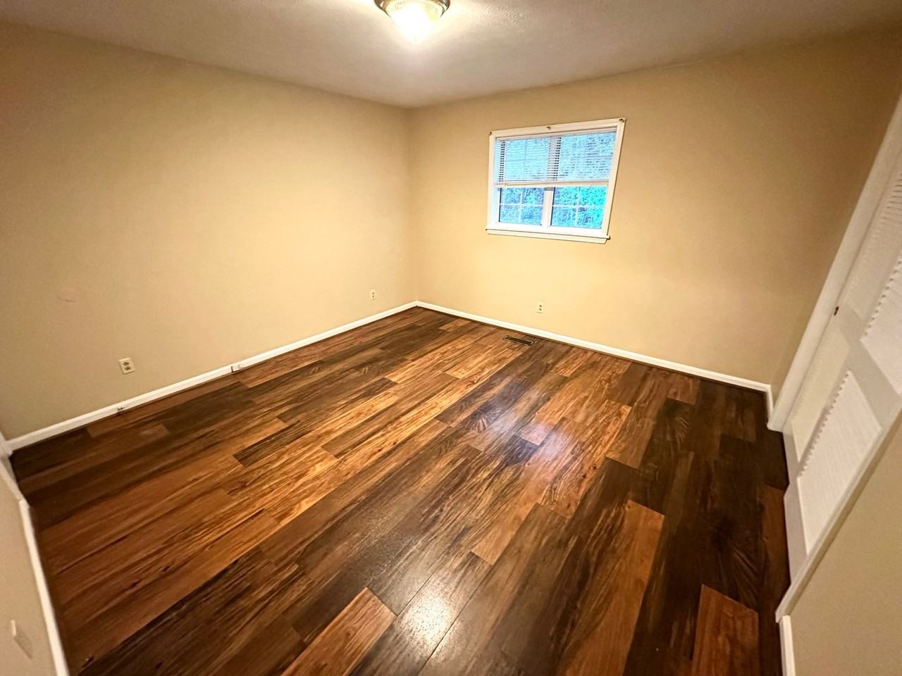 3038 Callier Springs Rd Se - Photo 3 of 9