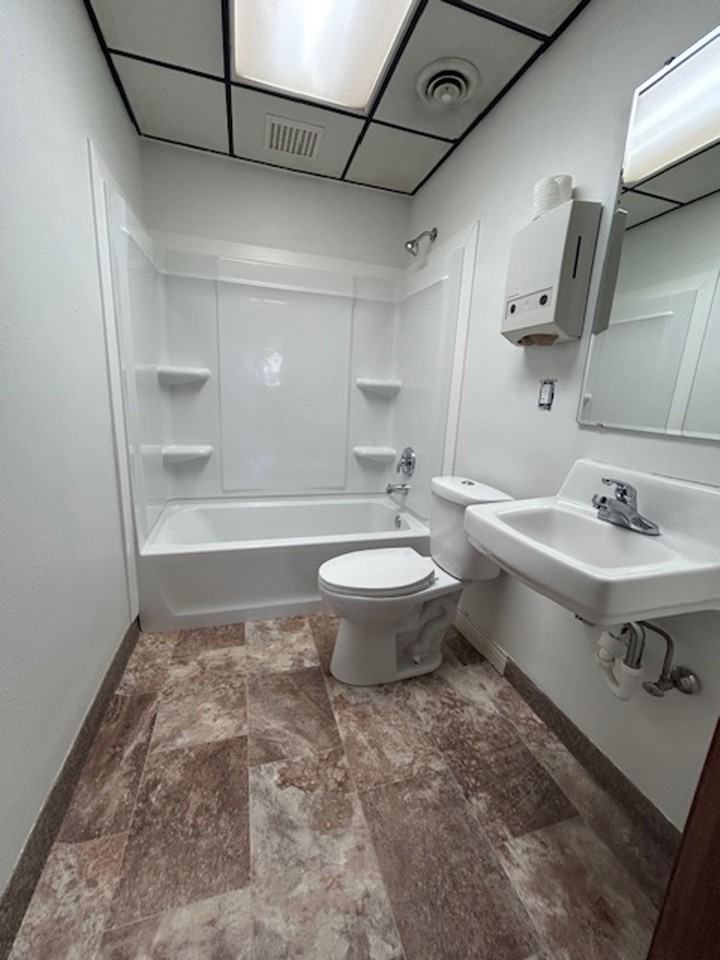 1202 State St - Photo 6 of 15
