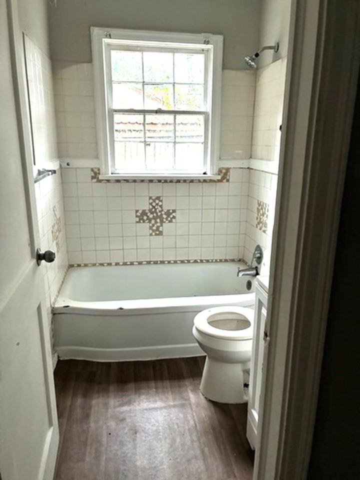 3902 N Linden Dr - Photo 2 of 6