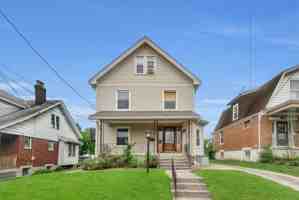 featured image of 3940 Delmar Ave