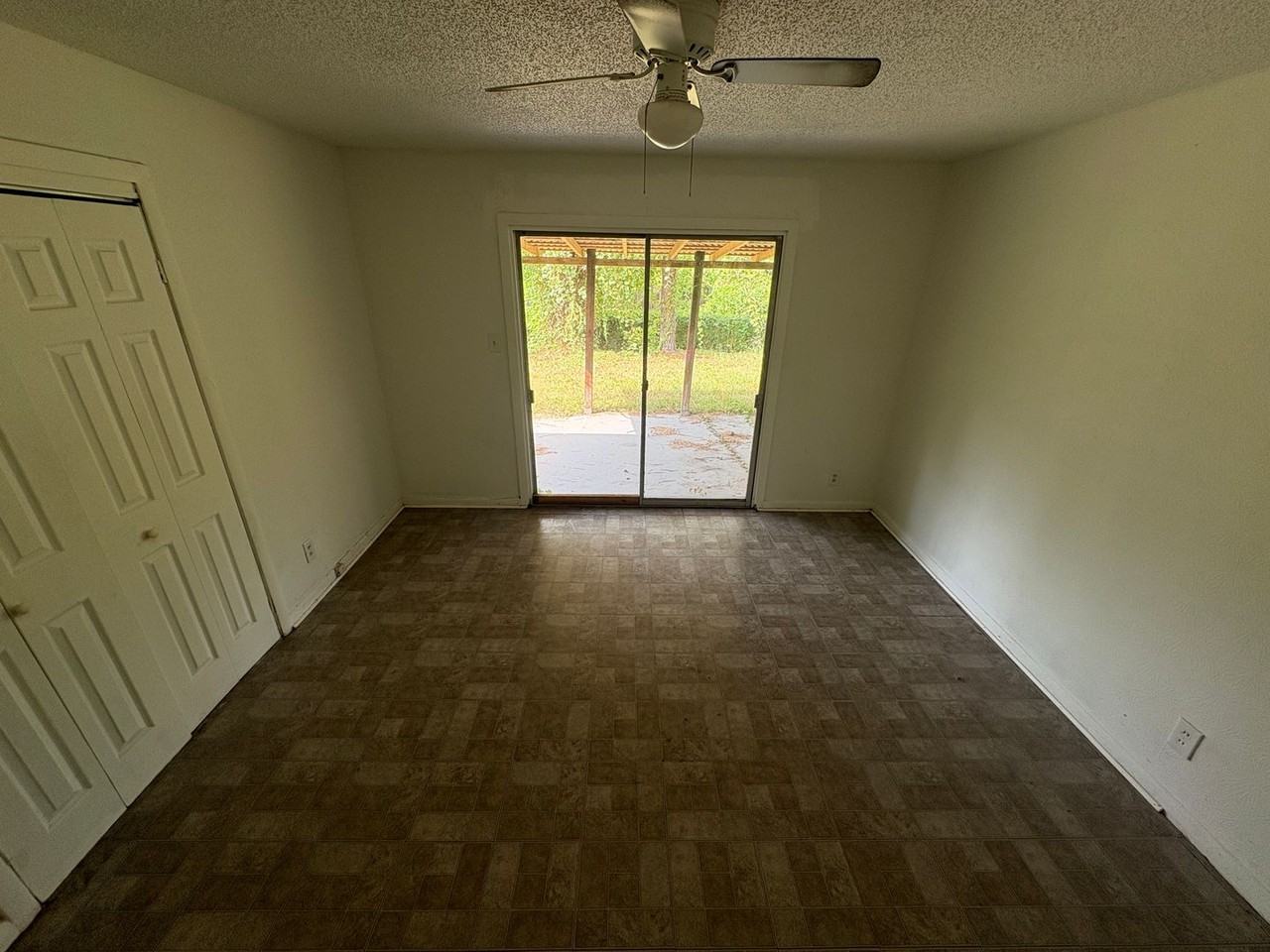 605 Seneca Trl - Photo 7 of 8