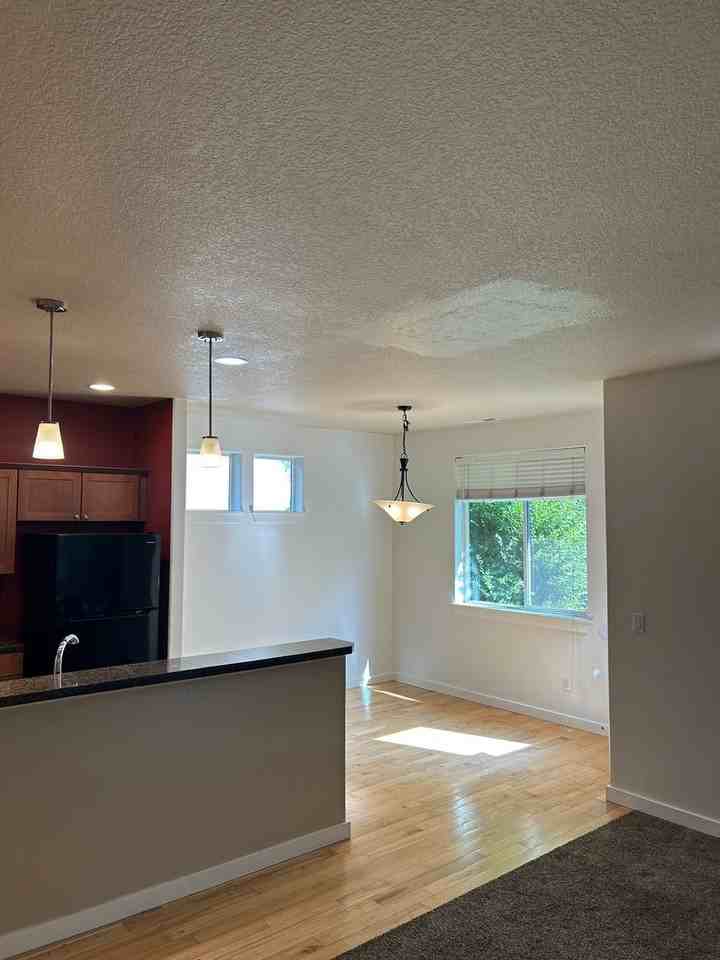 2522 Mountain Ter - Photo 4 of 35