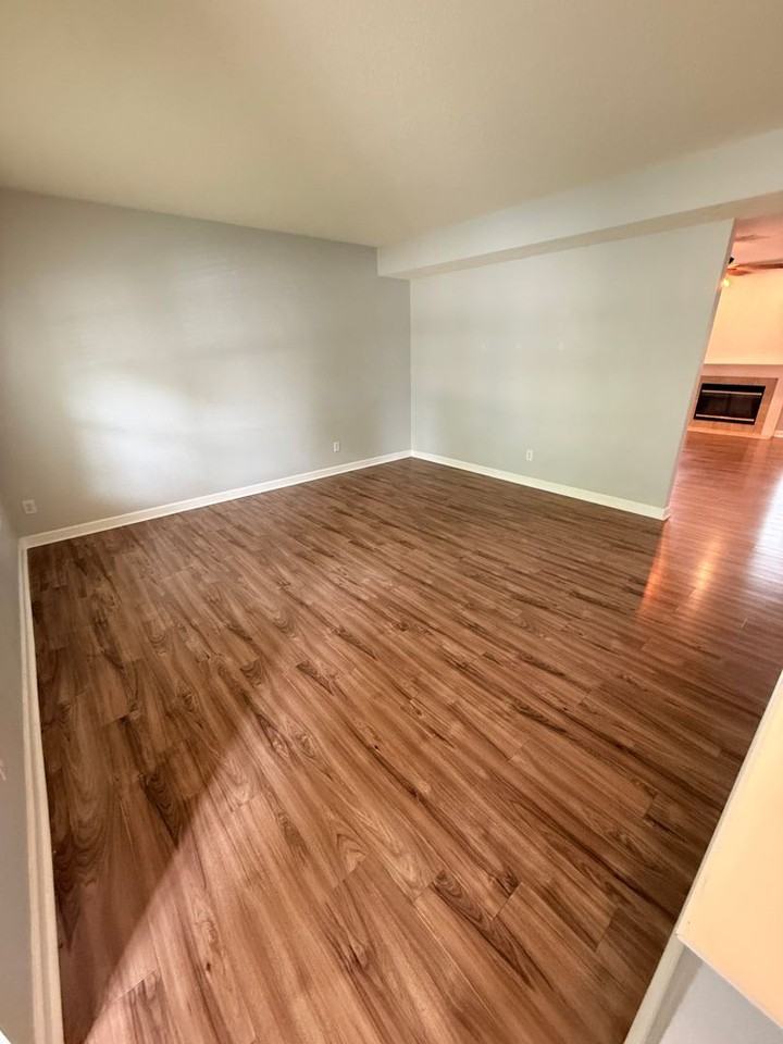 10665 Brooks St - Photo 4 of 25