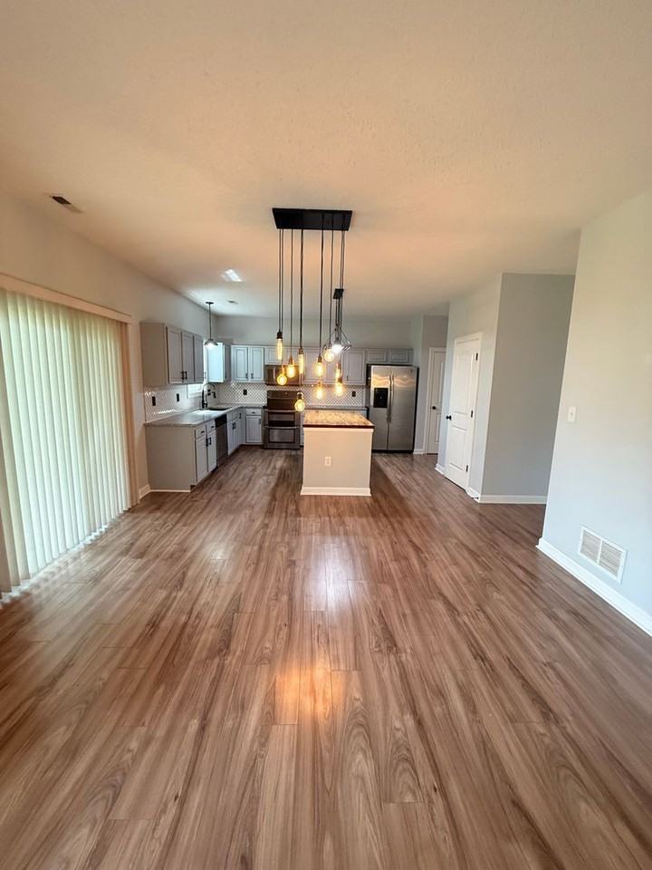 10665 Brooks St - Photo 6 of 25