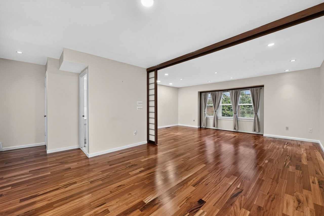 10766 Castleton Turn - Photo 4 of 39