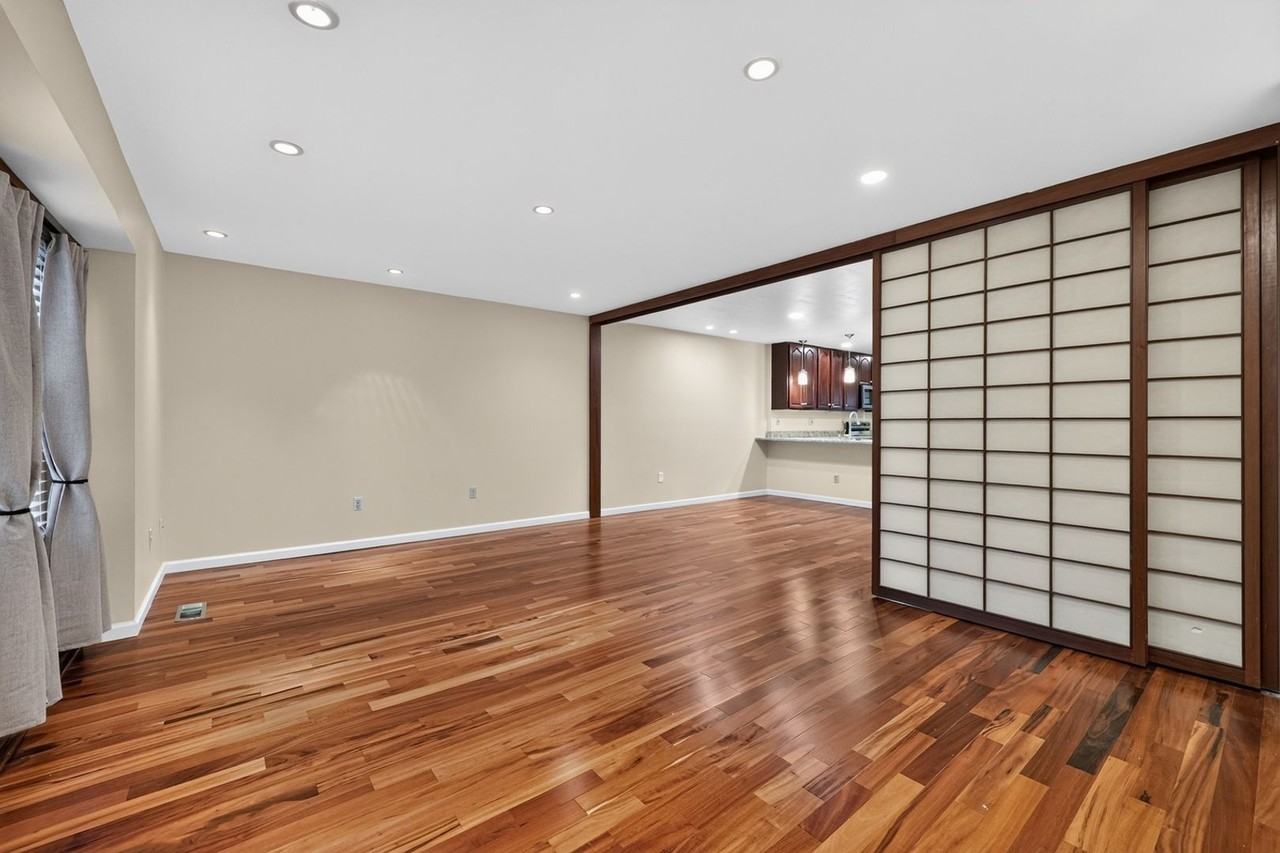 10766 Castleton Turn - Photo 6 of 39
