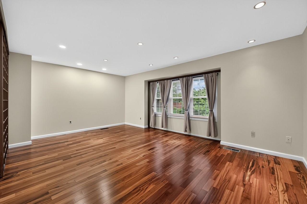 10766 Castleton Turn - Photo 2 of 39