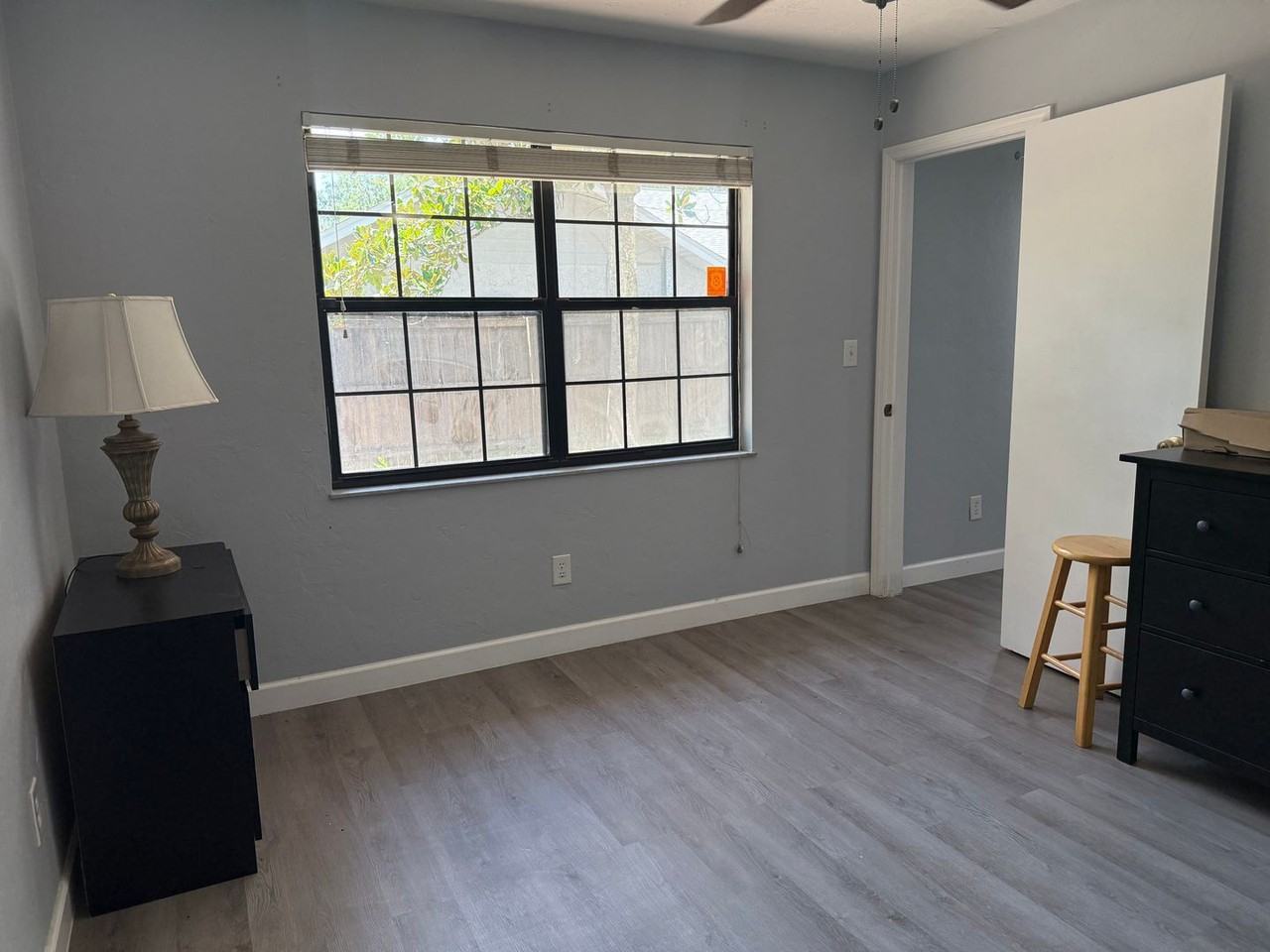 806 Ne 7th St - Photo 6 of 15