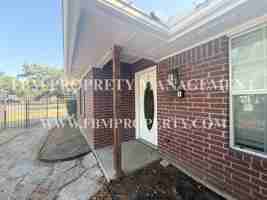 featured image of 121 N 24th St #1