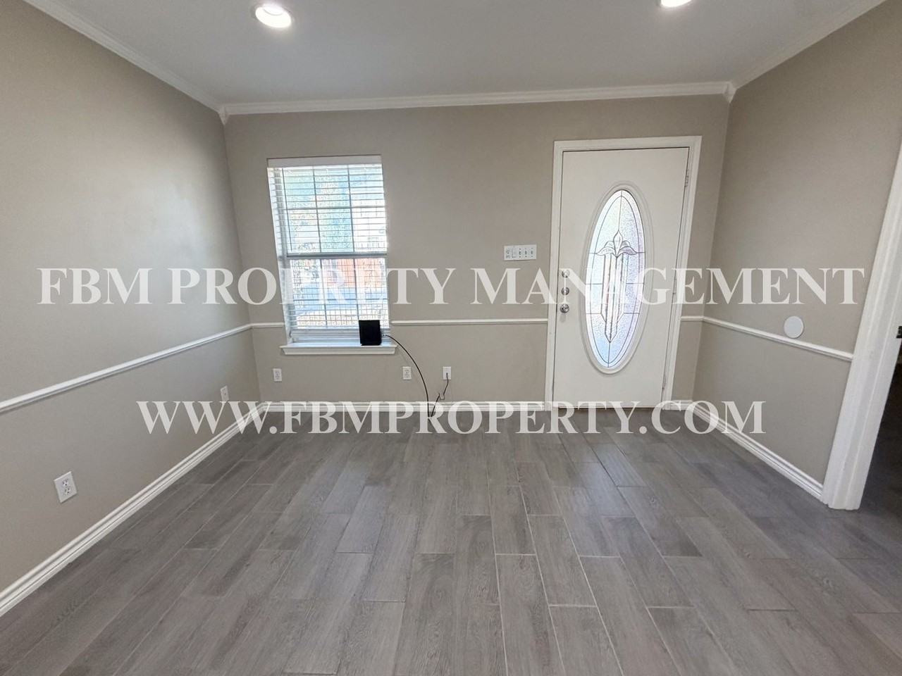 121 N 24th St #1 - Photo 3 of 16