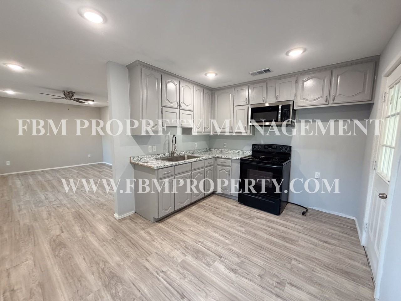 103 E Allyn Ave - Photo 4 of 14