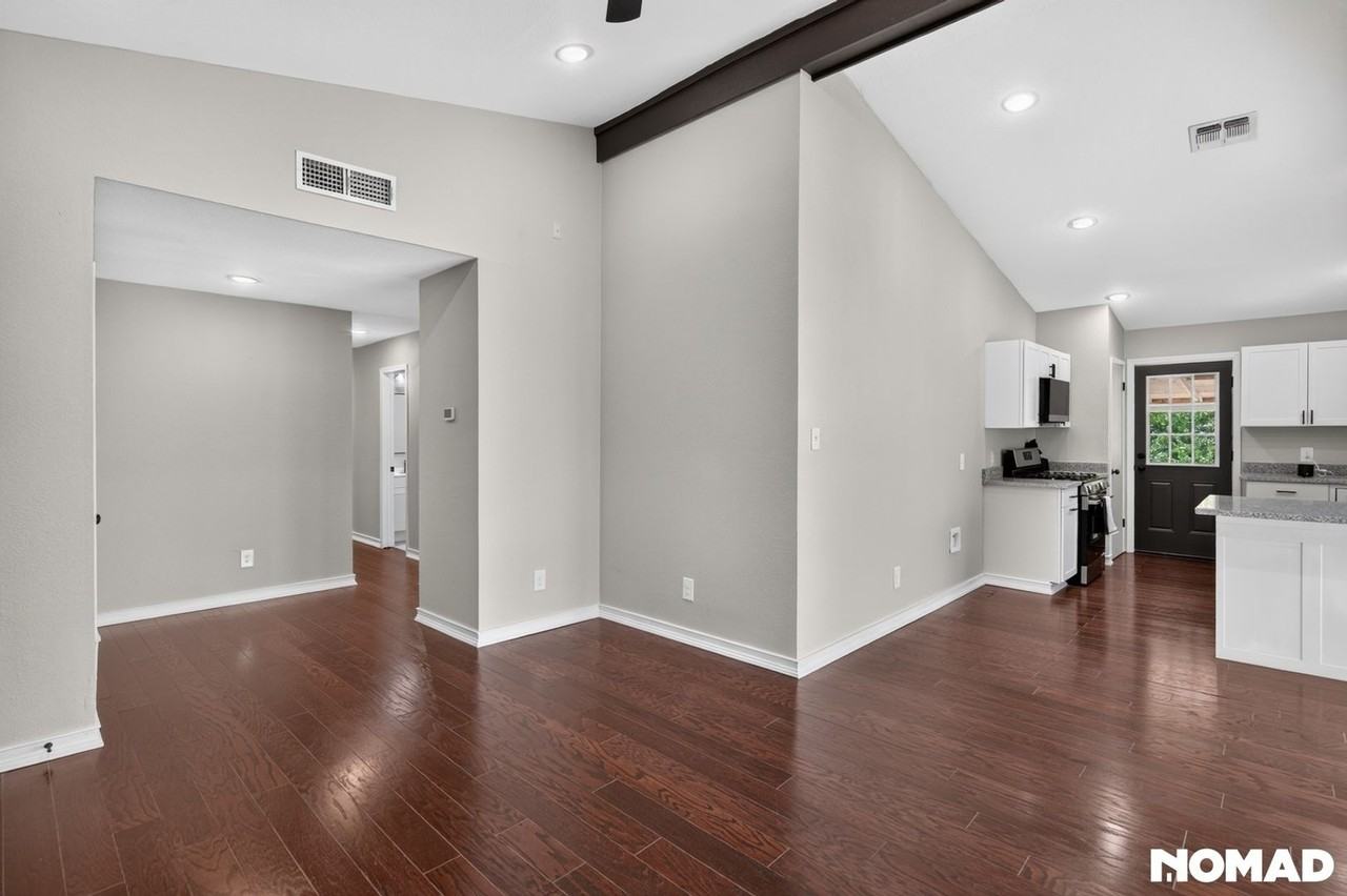 2715 Lakemist St - Photo 7 of 32