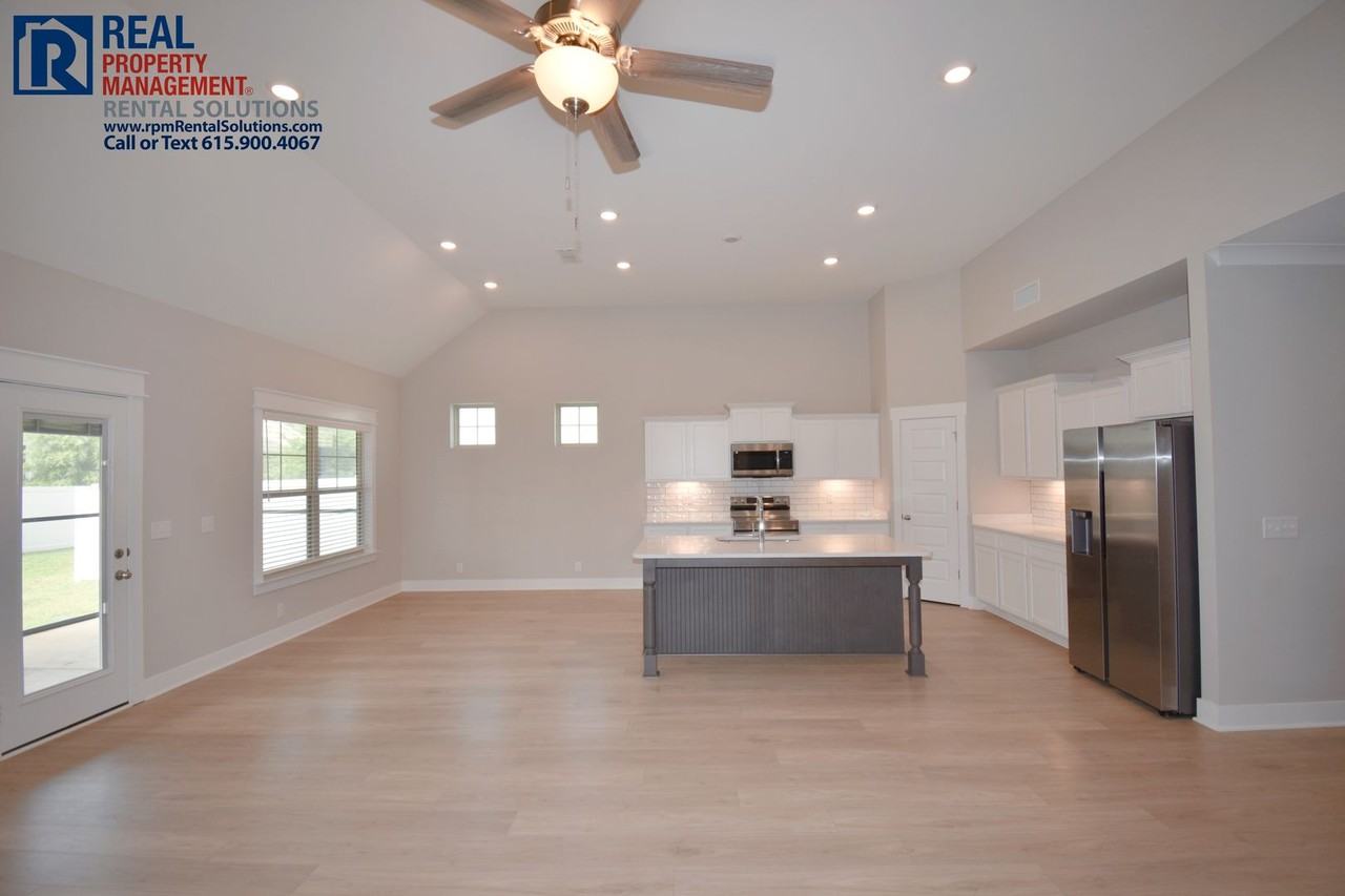 2432 Fig Dr - Photo 4 of 27
