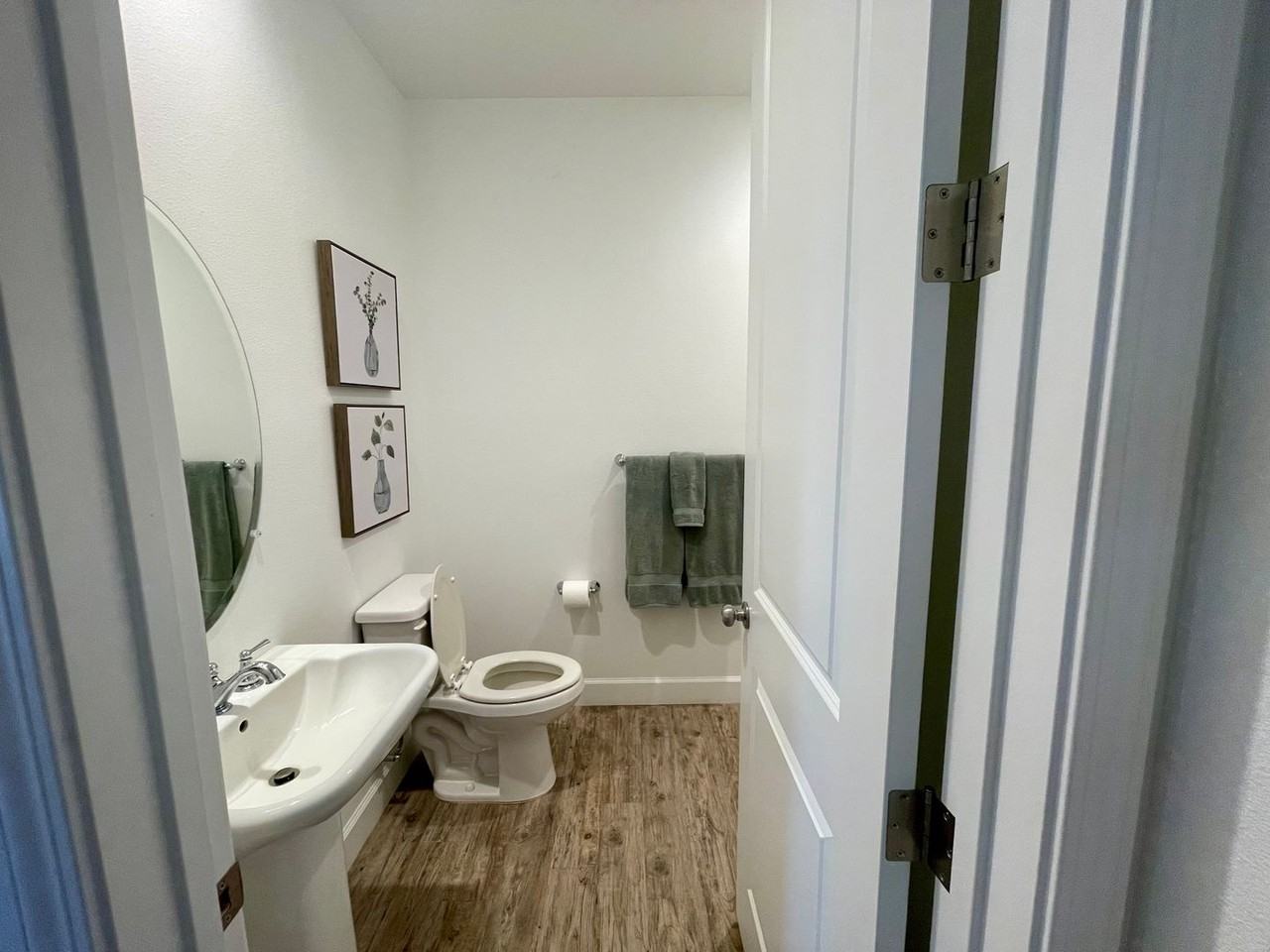 203 Deming Way - Photo 7 of 9