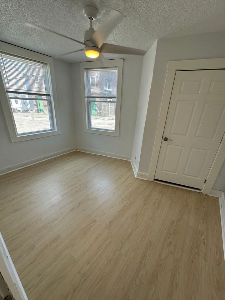 124 Felton St - Photo 4 of 7