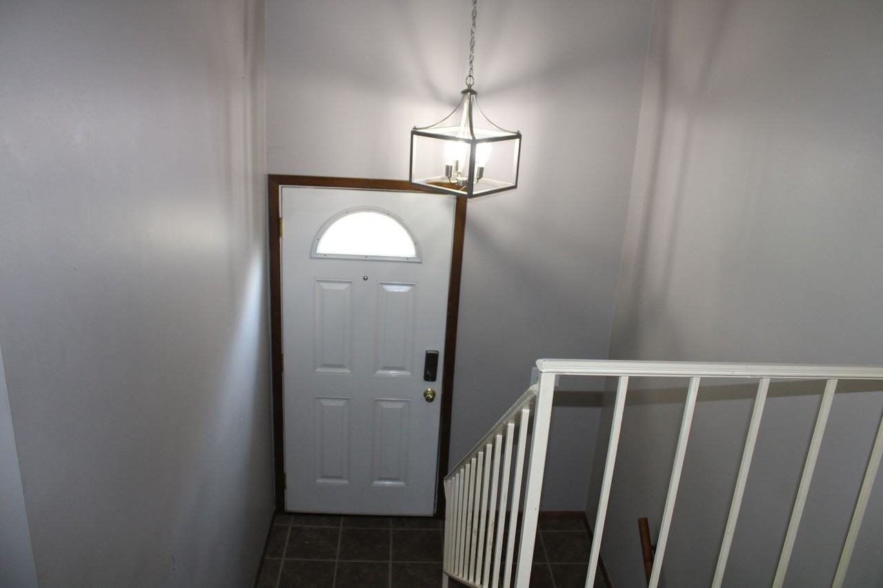 8501 Morning Glory Ln - Photo 6 of 13