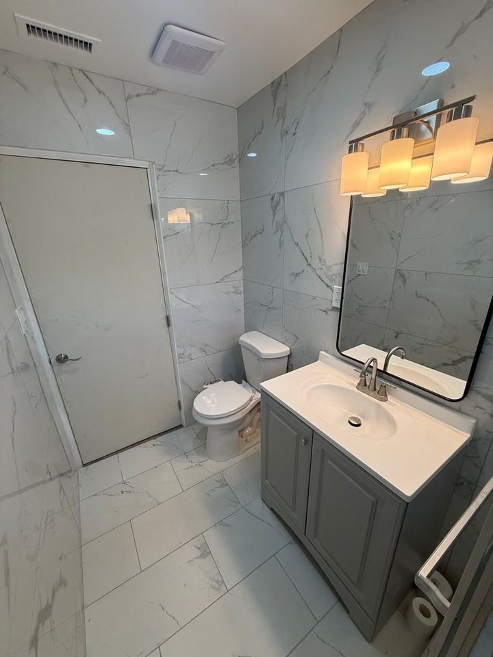 370 Richfield Ave - Photo 6 of 21