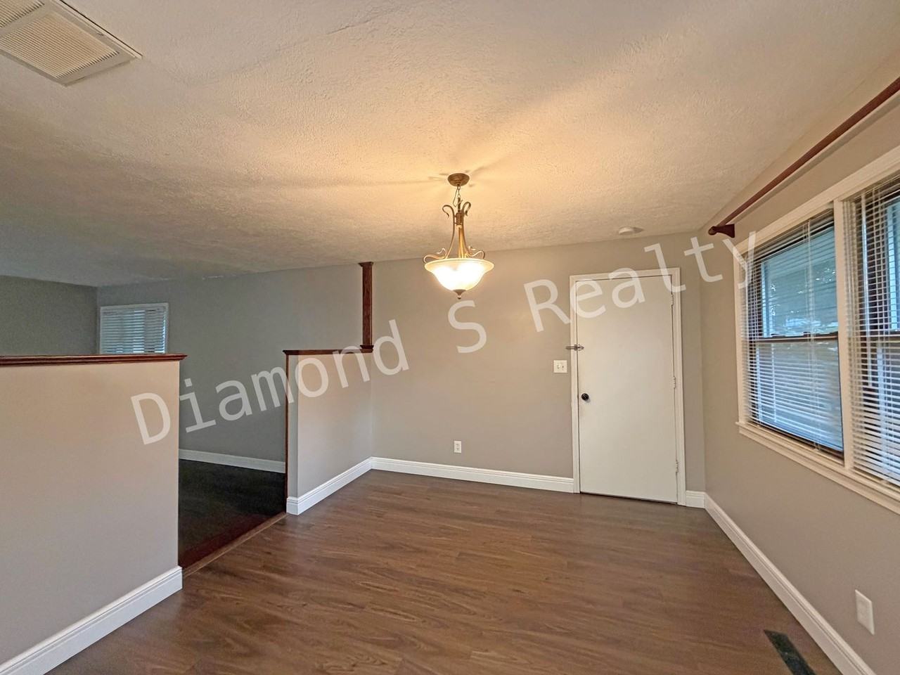 3417 S Virginia Ave - Photo 5 of 26