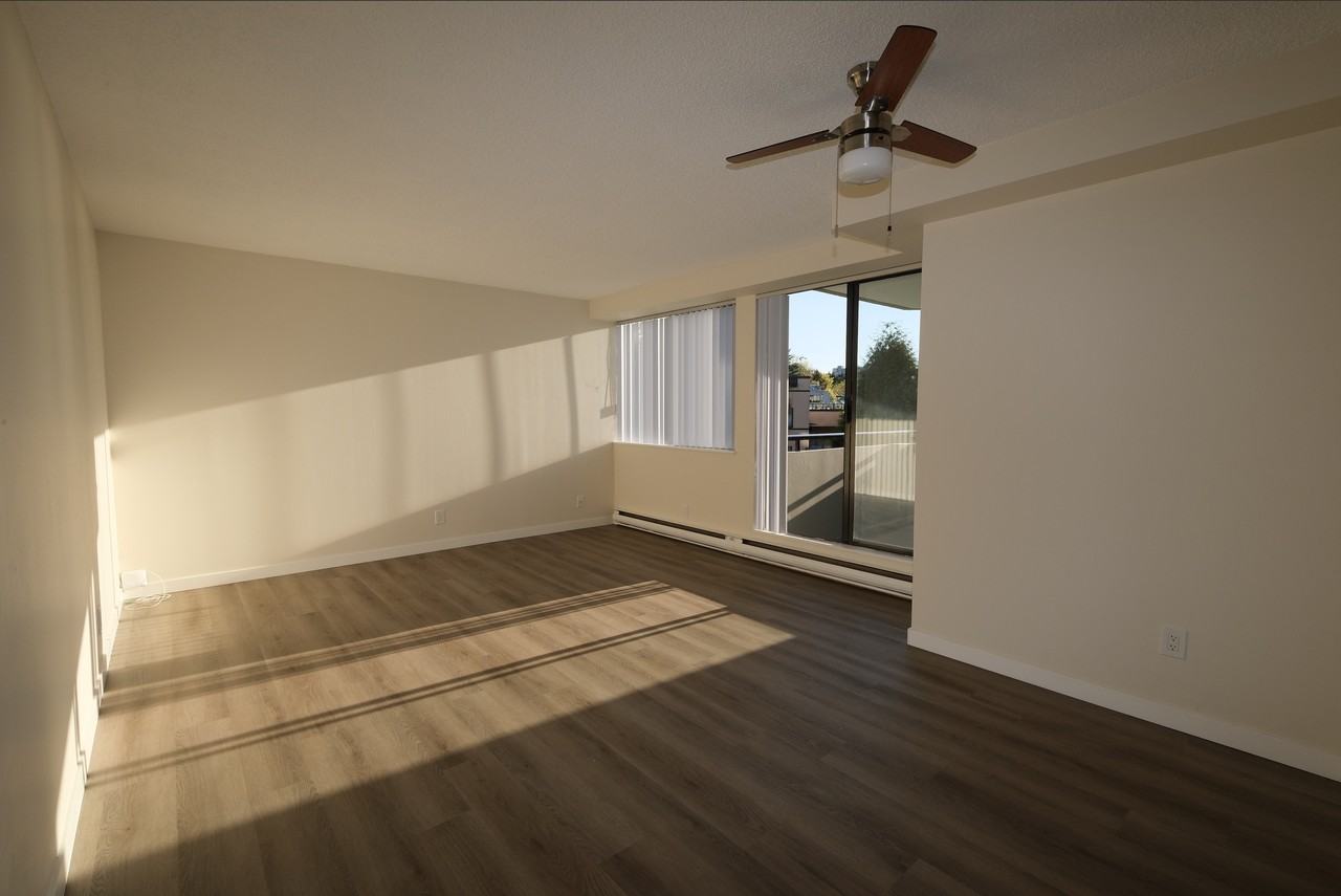 619 Moberly Road #507 - Photo 3 of 7