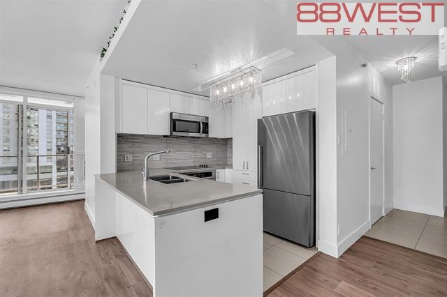 158 13th Street West #802 - Photo 4 of 29