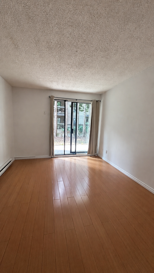 Kingsview - Photo 7 of 21